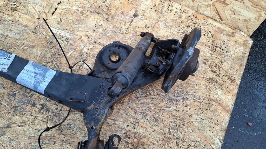 Вісь  задній fiat stilo sw універсал гальмівні диски abs Недорого