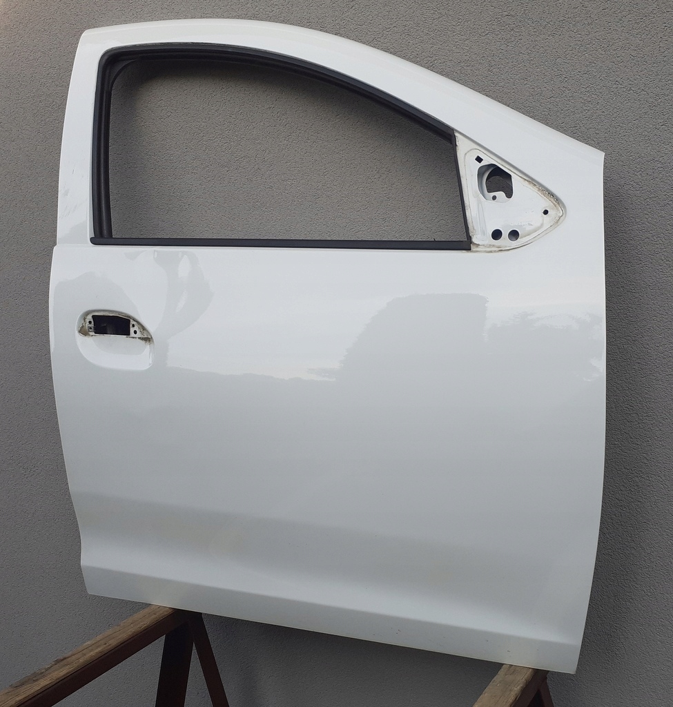 фото №1, Пошкоджені двері правий перед dv369 dacia sandero ii