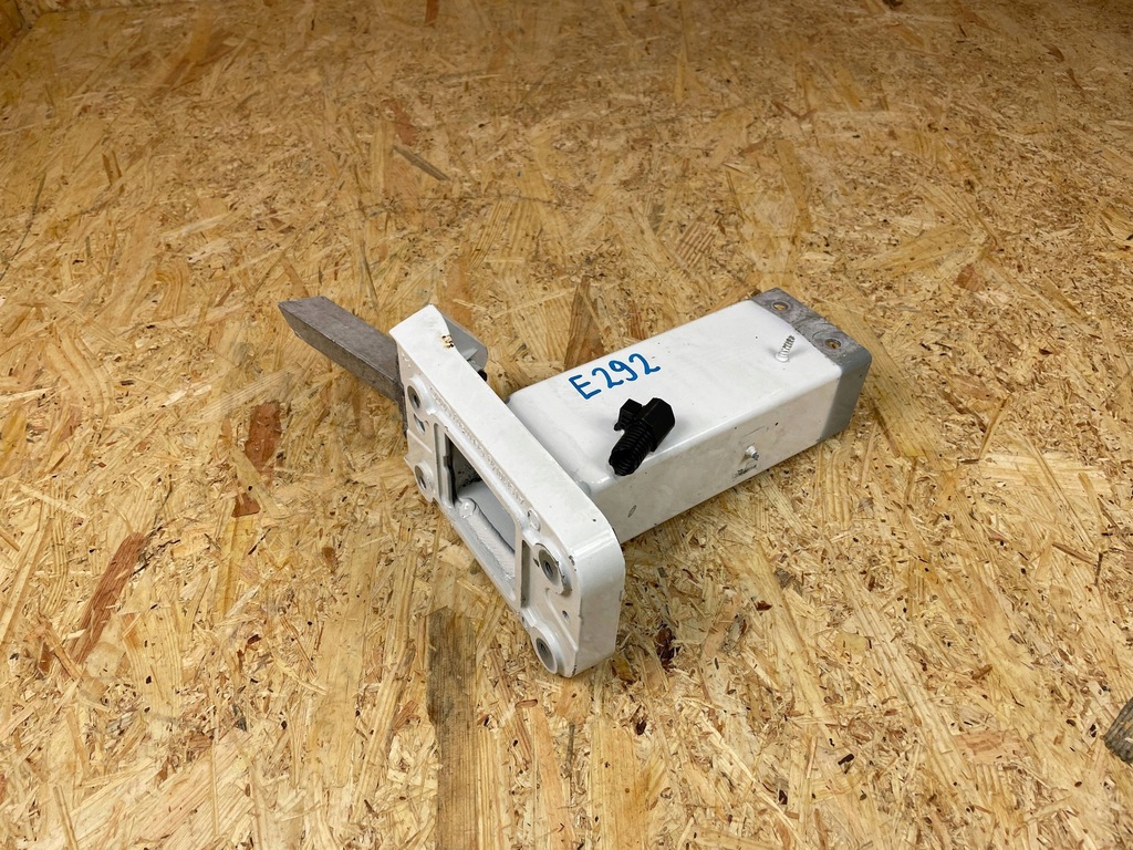 фото №8, Зона деформації перед права audi tt 8j 8j0805130c 8j0806110e