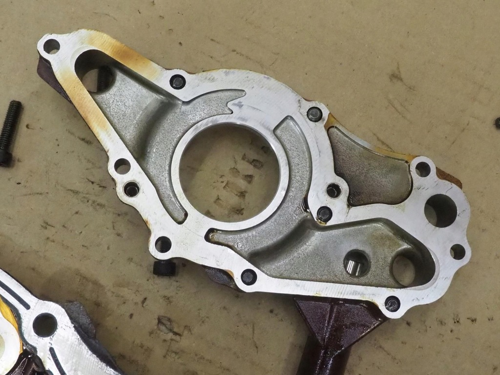 Корпус насос оливи розподільного валу suzuki swift 3 2008r 1.3 m13a Зі Шроту