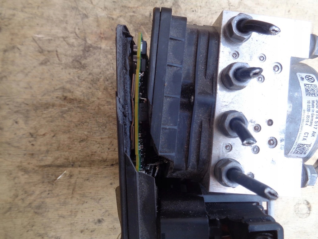 фото №5, Насос abs audi a3 8v 1.4 tfsi e-tron пошкоджена