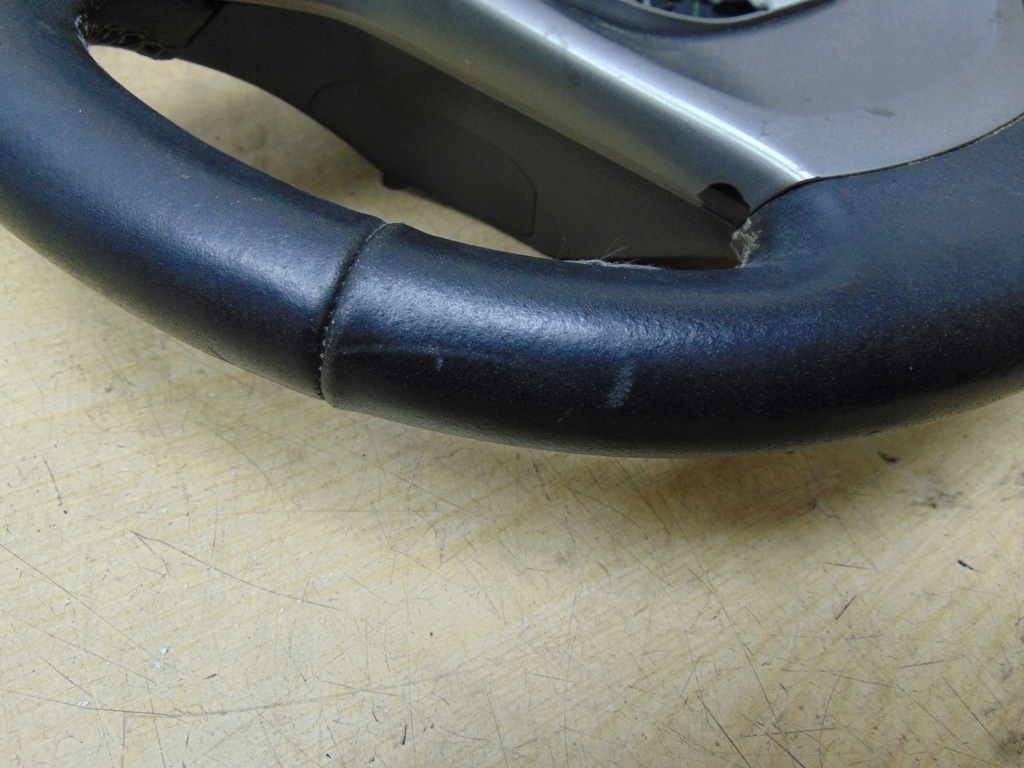 фото №9, Воздуховод toyota avensis t27 кожа мультифункция