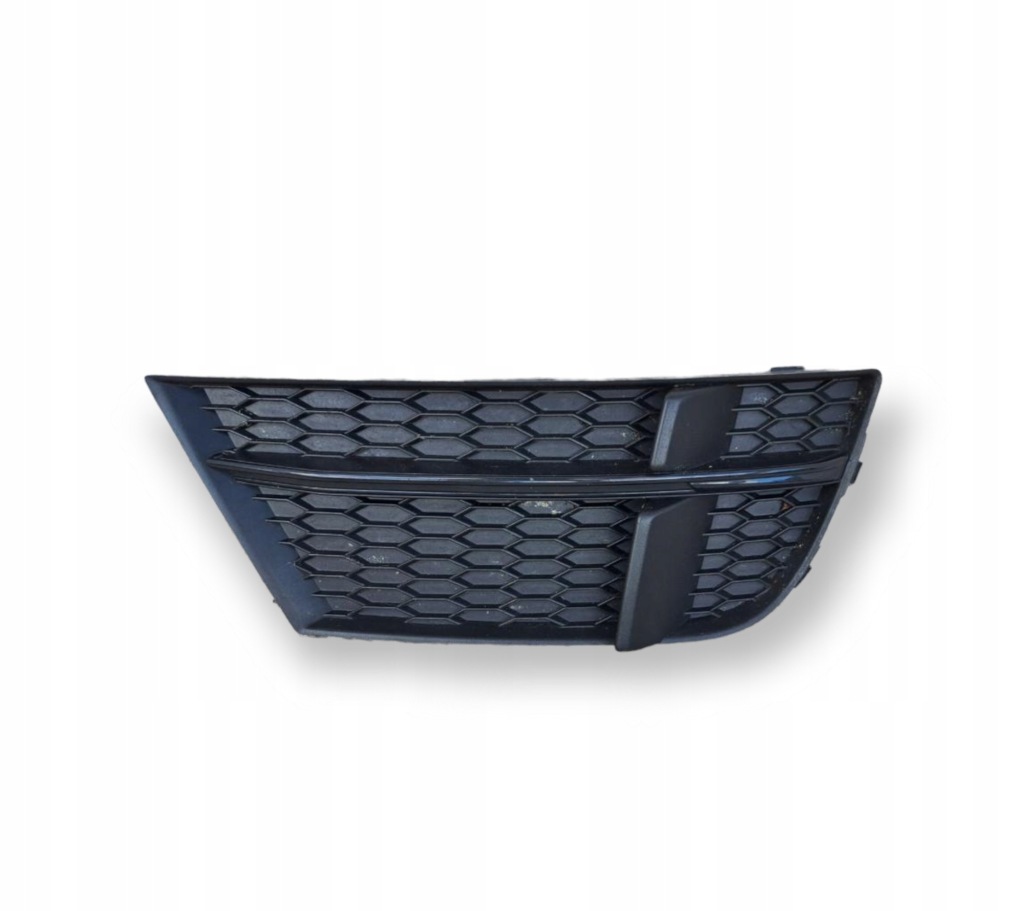 Купить Audi a3 рестайлинг  8v3807682 s-line решётка бампера