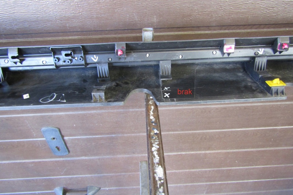 фото №11, Молдинг поріг ліва hyundai ioniq 5 21- поріг