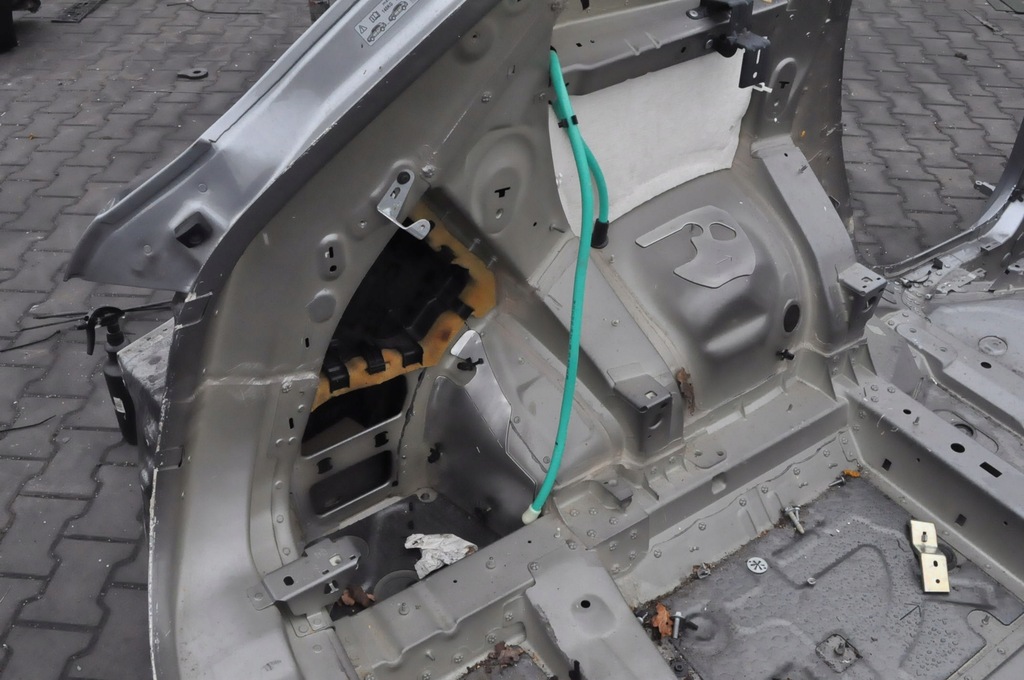 фото №6, Bentley bentayga чверть крила лівий задня задній