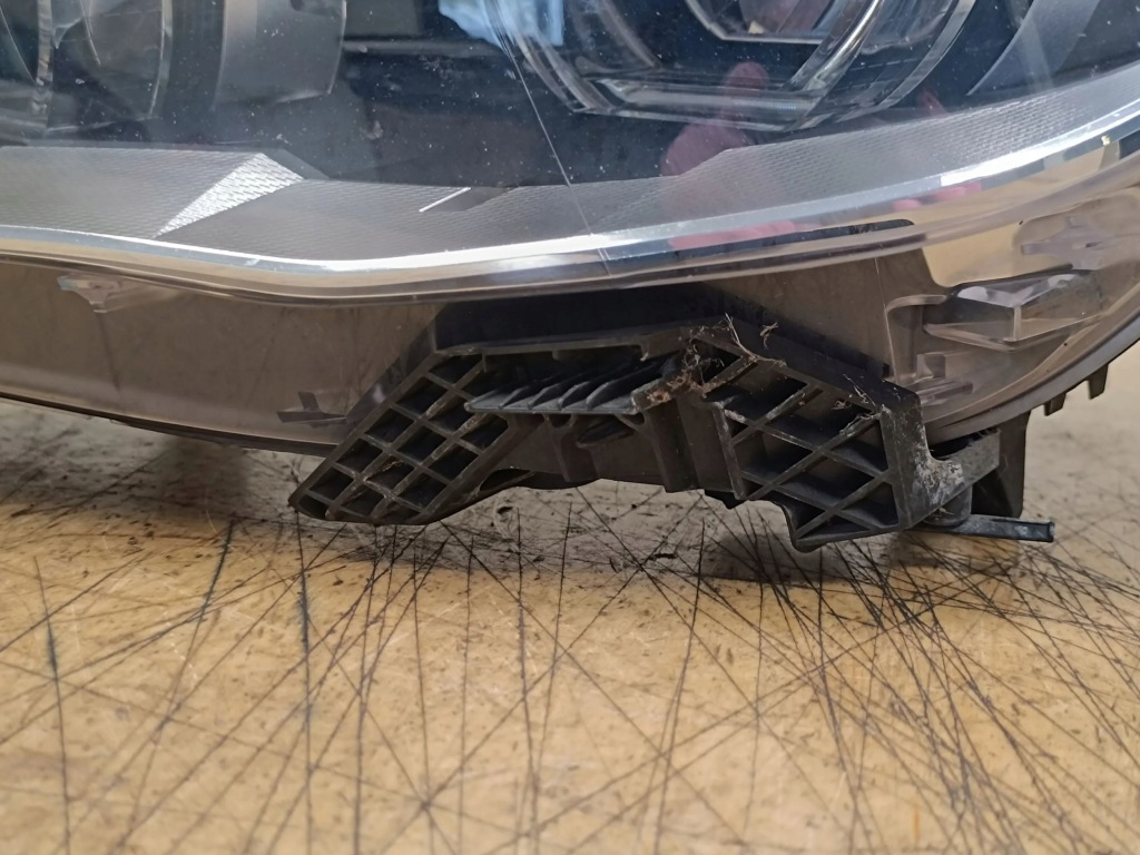 фото №12, Bmw x5 f15 2016 лампы передние / комплект