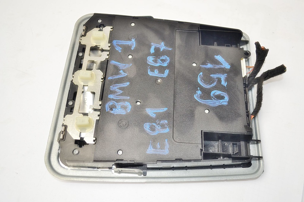 фото №6, Bmw 1 e81 e87 лампа потолочный w крыша 918000701