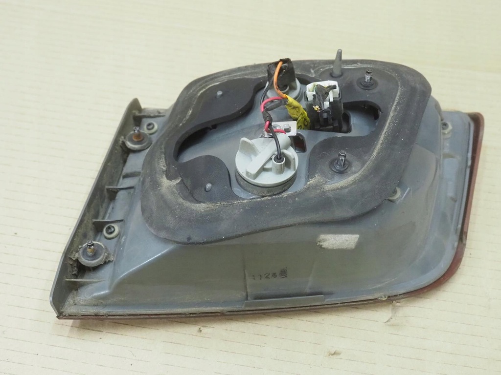 фото №14, Лампа левая задняя задняя 92405-2g0 kia magentis 2 ii 06-08