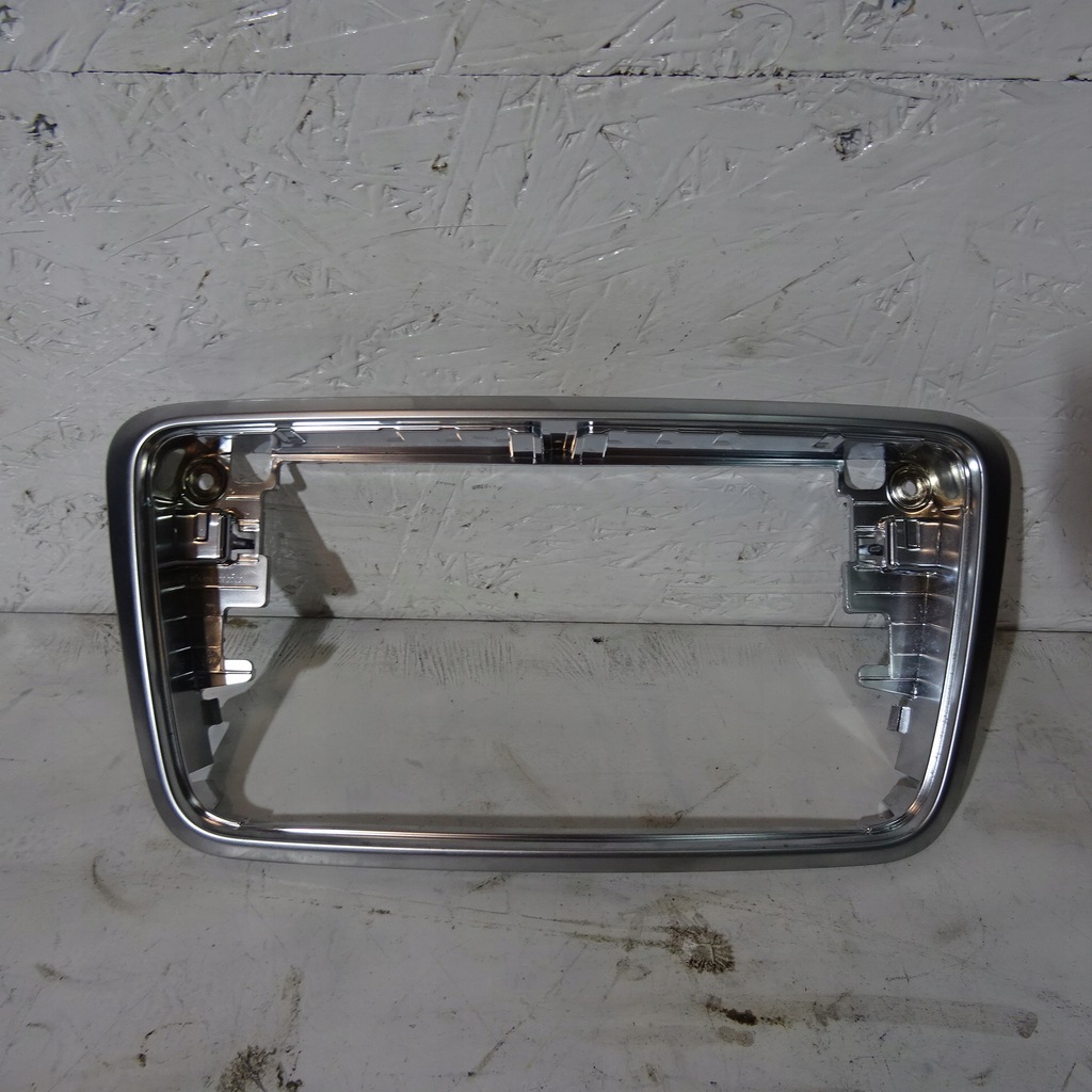 фото №1, Mercedes a w174 рамка радіо хром a1766890018