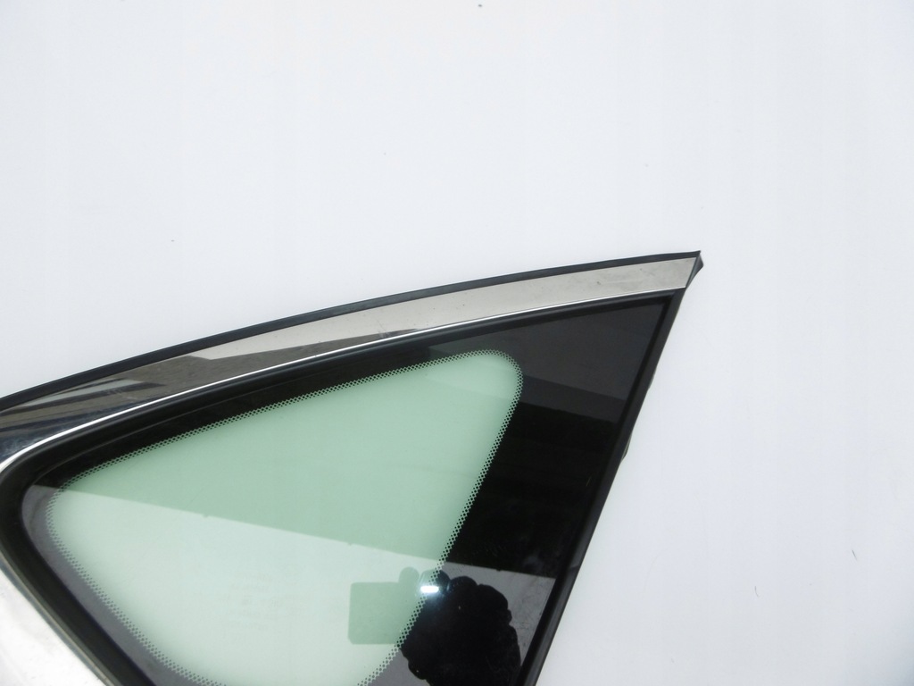 фото №4, Infiniti m q70 скло кузовна права правий задня