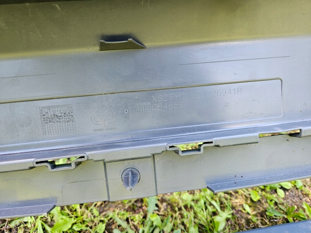 Бампер перед renault trafic iii 3 lift 21- Недорого