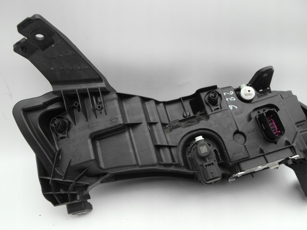 Фара передня перед ліва renault megane v e-tech full led 260607213r nr99 Недорого