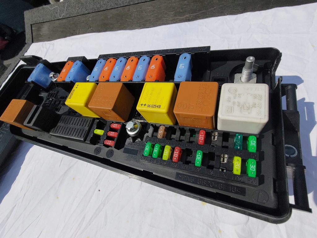 фото №8, Коробка запобіжників saab 9-3 ii 93 оригінальний номер 12767113