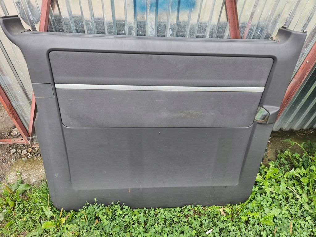 фото №1, Обшивка дверь сдвижные правое vw t5 multivan