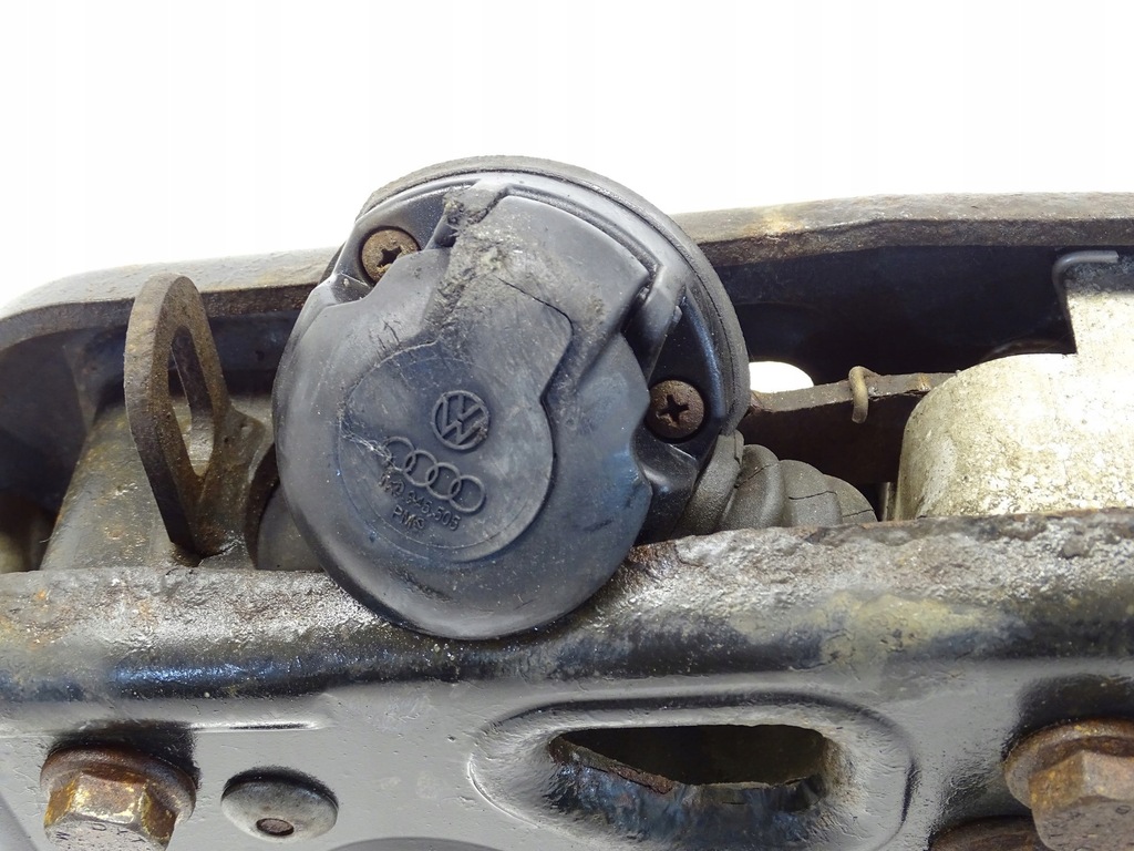 фото №7, Hak буксирувальний електричний audi a8 d4 4h0800491d 4h0092157