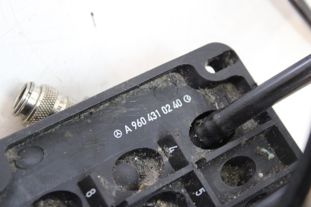 фото №8, Mercedes actros mp4 провода воздуха кабины