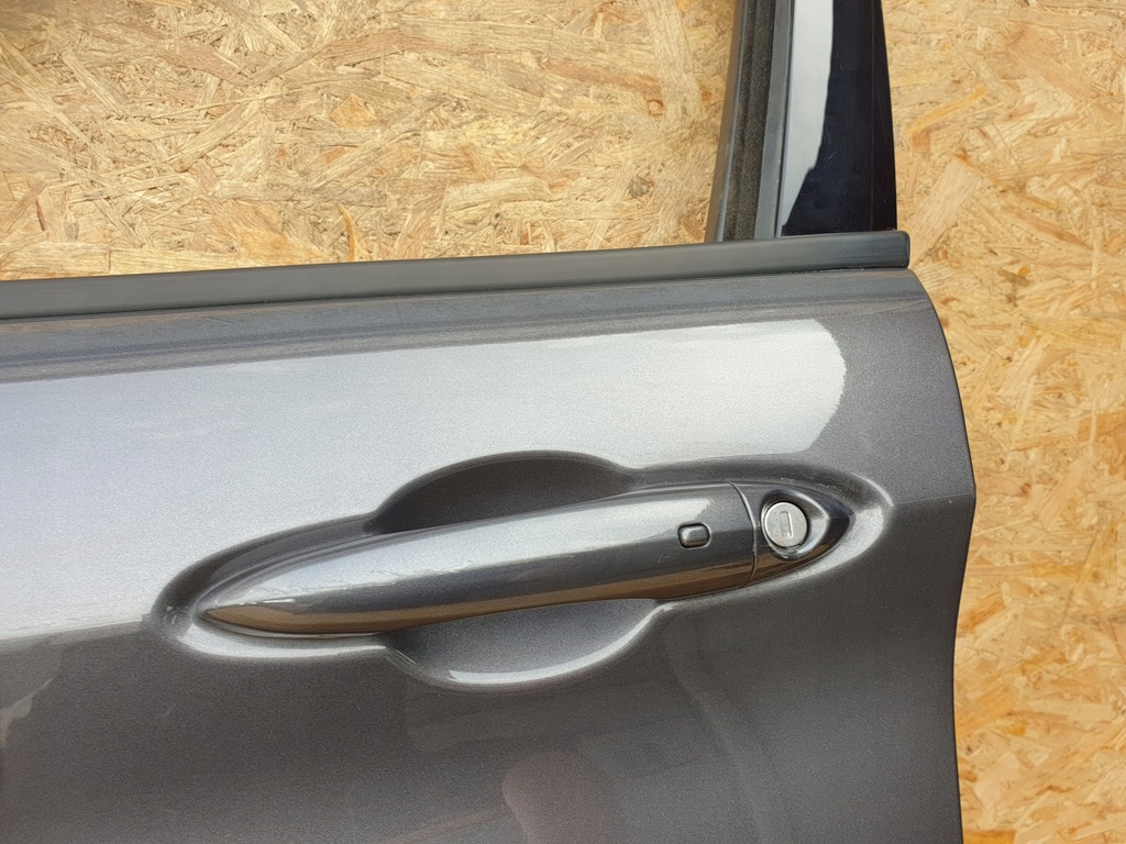 фото №3, Alfa romeo stelvio двері лівий перед 035 нефарбований do poprawki