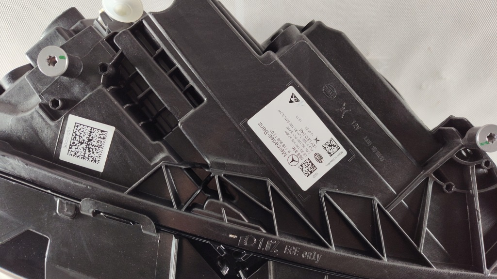 Mercedes cla 118 рестайлинг  америка w118 full led правый  фара фара правая Киев