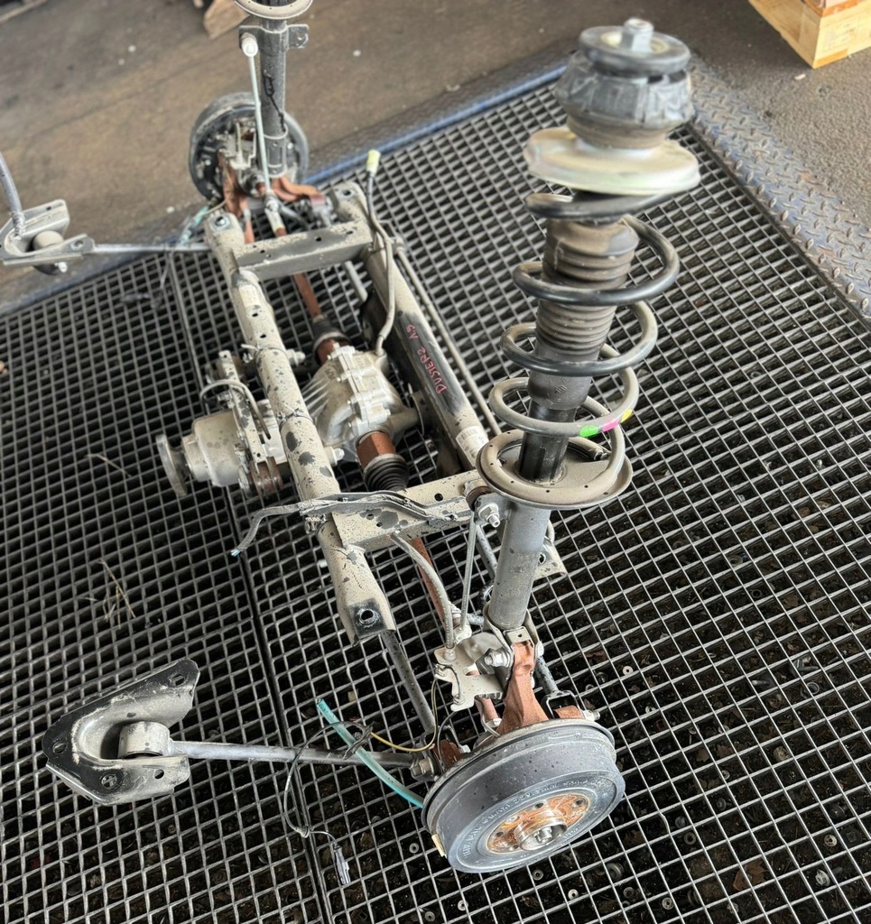 фото №9, Подрамник задние подрамник балка 554032052r 554039483r dacia duster ii 4x4 1.5 dci