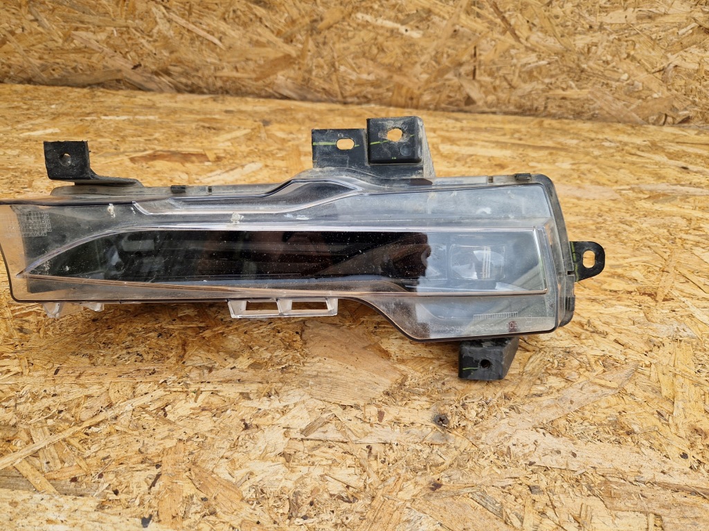 Протитуманна фара правий led drl tesla 3 Доставка