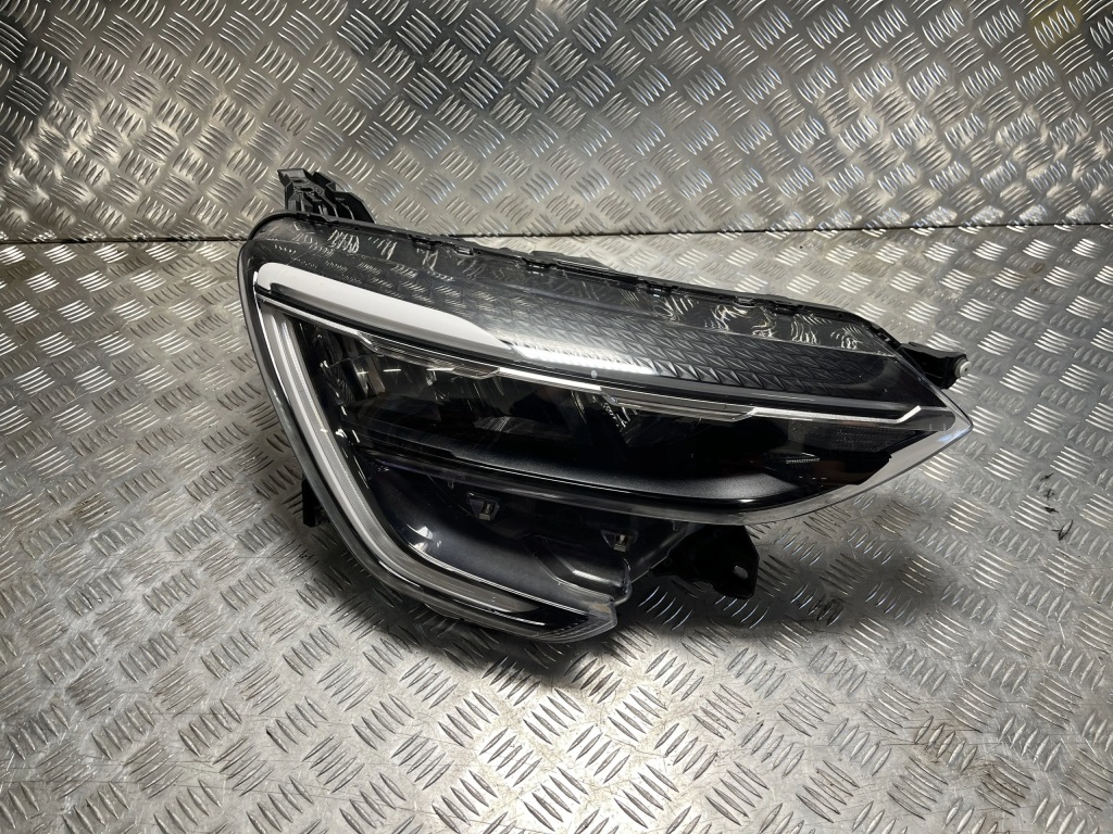 Купити Лампа правий перед renault arkana рестайлінг  23- uk