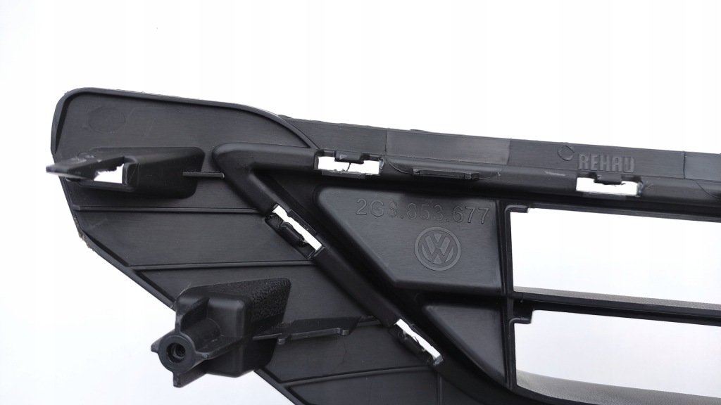 Vw polo vi 6 2gs lift решітка бампера середня нижня перед le-c196 Київ