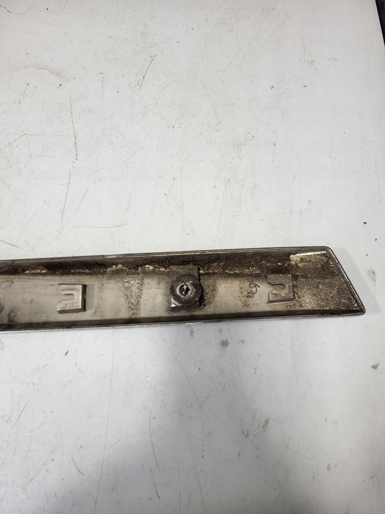 Молдинг декоративная дверь правый перед peugeot 2008 i хром 9806391677 в Украине