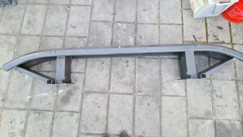 Купить Mercedes actros mp4 балка бампера перед