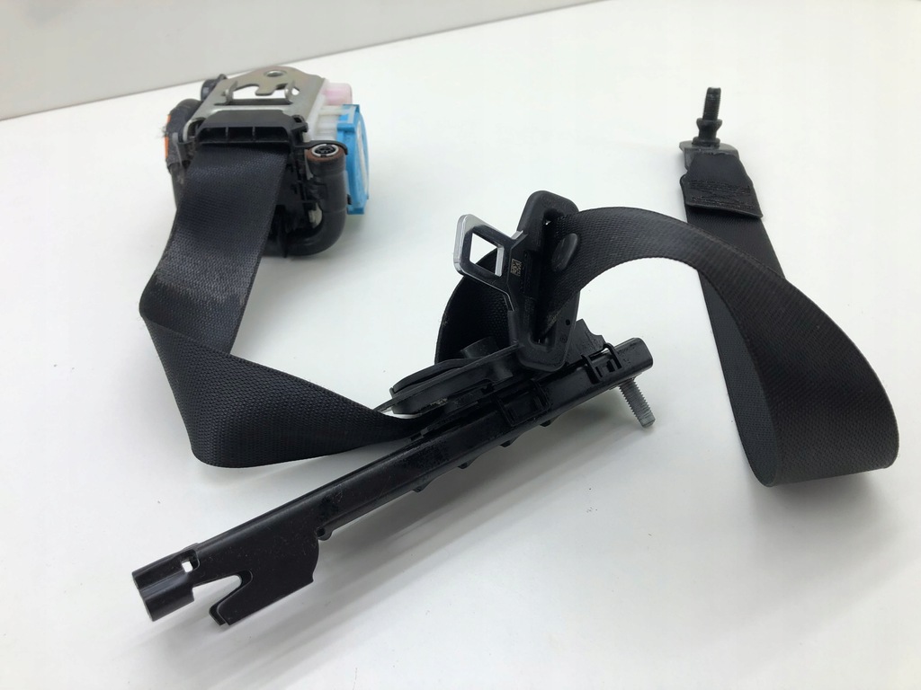 фото №1, Mercedes w176 pas безпеки правий перед a1768602285