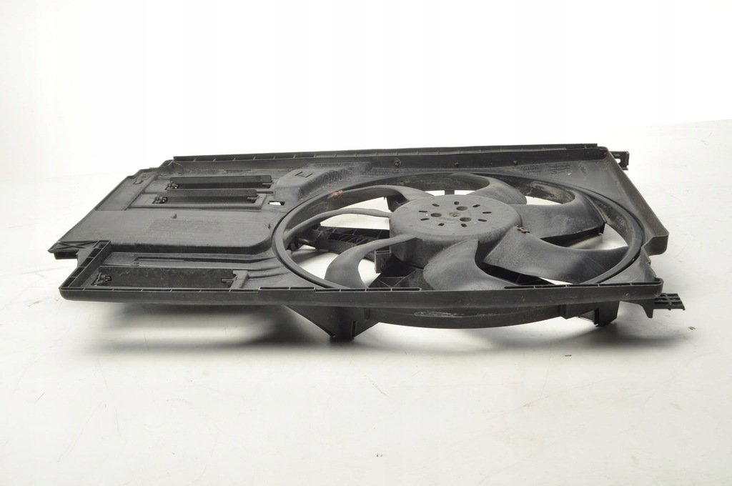 фото №6, Mini f56 bmw f39 f45 f46 1.2 вентилятор радиатора 7617609