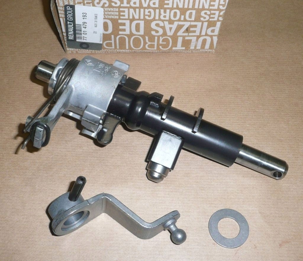 фото №1, Вибірник коробки передач renault trafic iii 2014- 7701479193