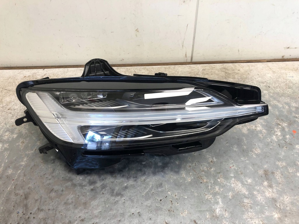 фото №1, Volvo s60 v60 ii комплектна лампа правий перед передня full led mid eu