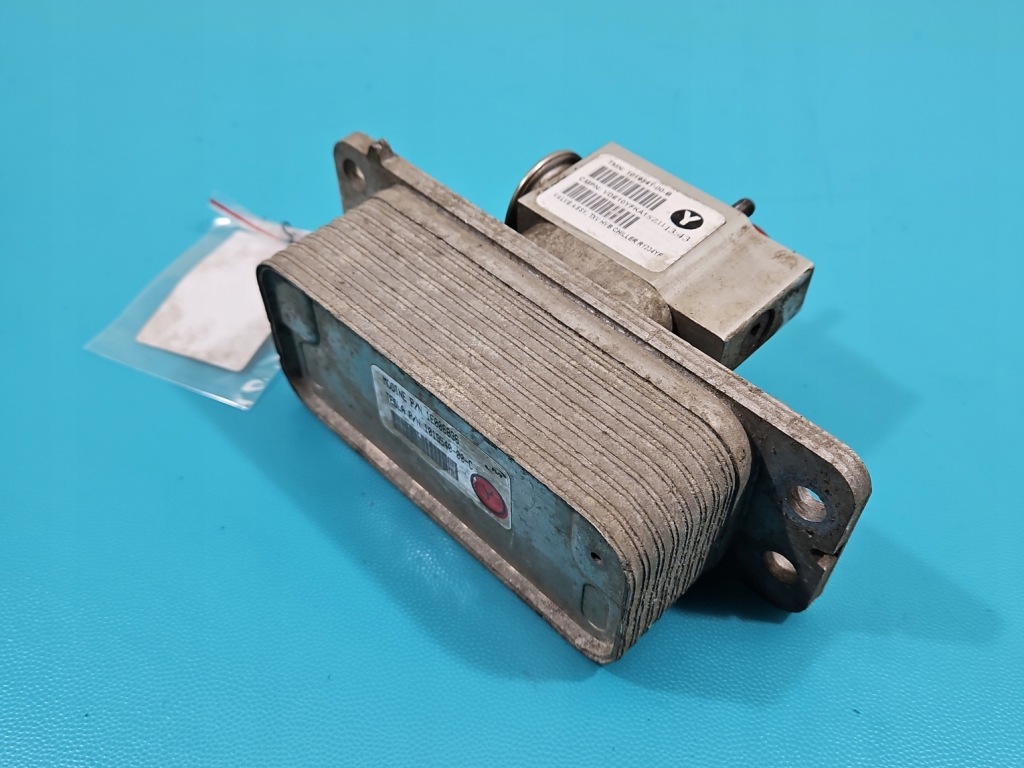 Купить Радиатор масла tesla model s 1019540 1019541