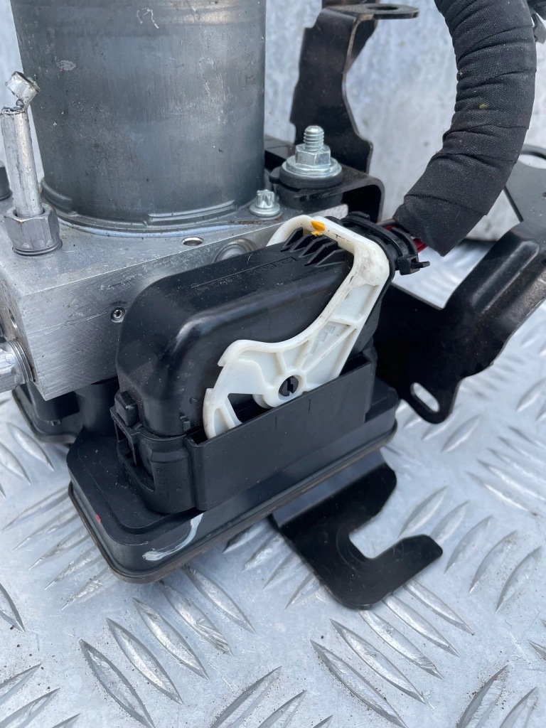 фото №2, Насос abs блок управления renault clio v 5 476602330r fv