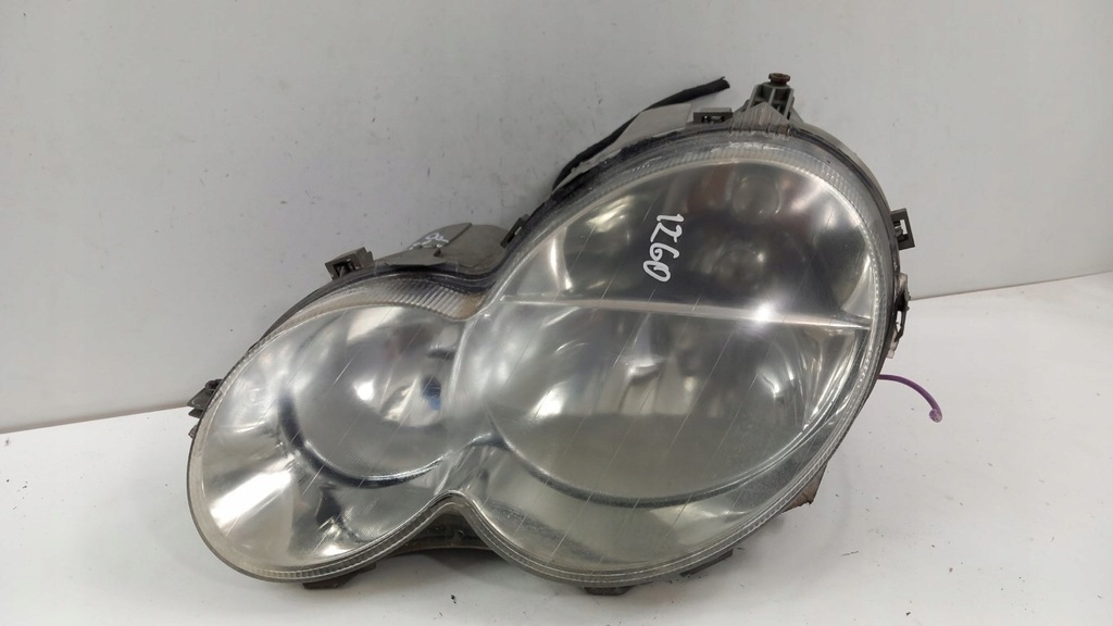 фото №1, Mercedes w203 lift coupe лампа перед левая