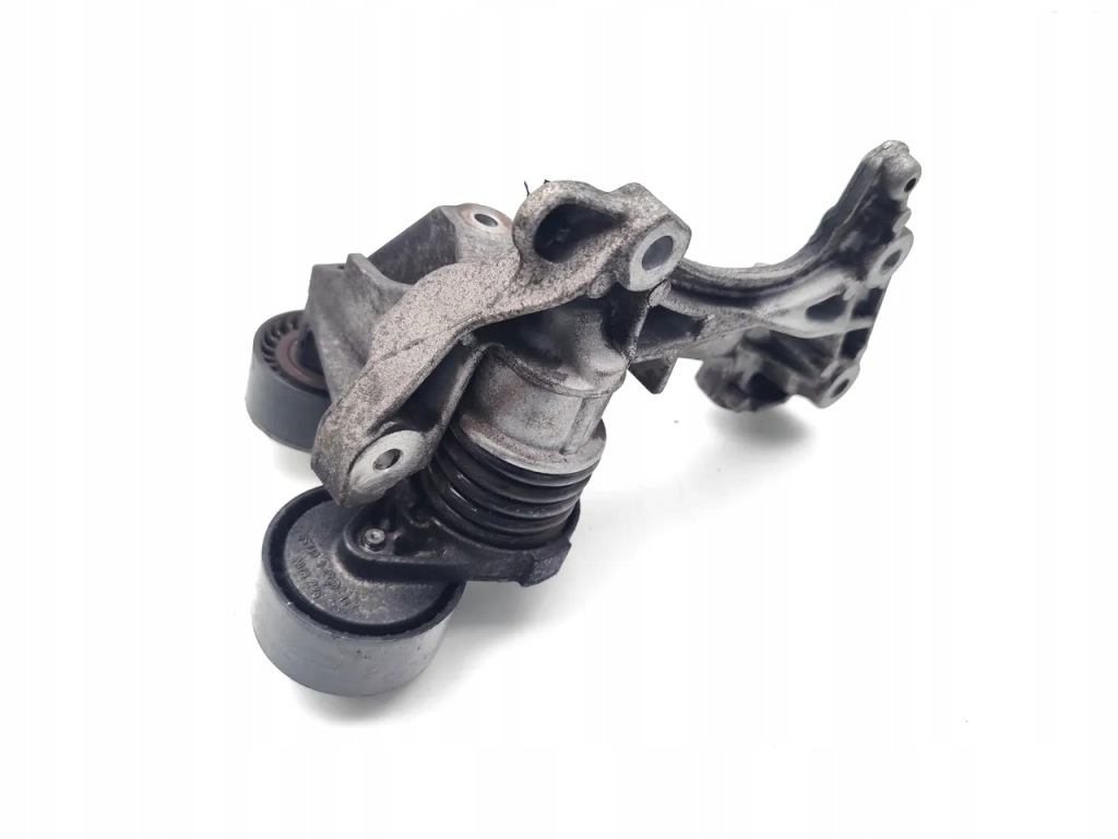 Renault clio кронштейн генератора 0.9 tce 90 бензин 66kw 90 hp 2013 Недорого