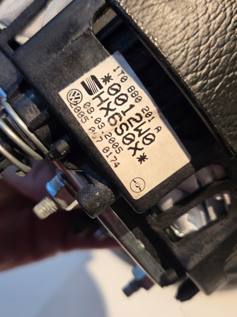 Vw fox polo 4 iv 9n рестайлінг  повітропровід + подушка подушка безпеки 6q04190911qb Ціна