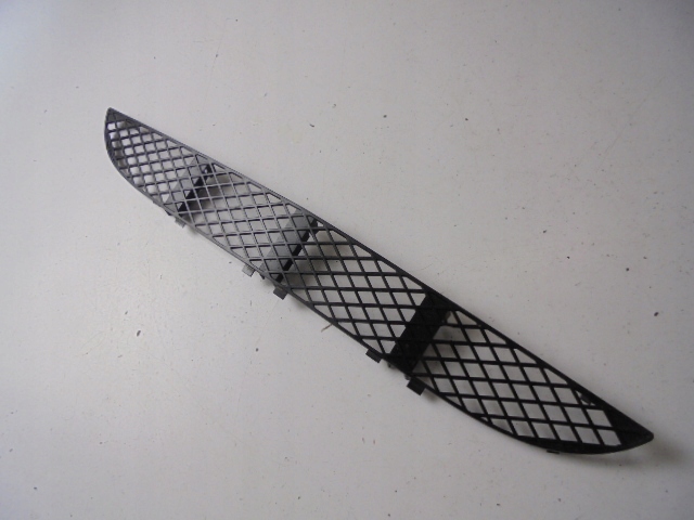 Купити Решітка бампера перед mercedes e-klasa w210 рестайлінг