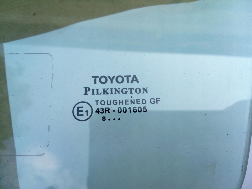 фото №3, Скло toyota avensis t27 перед