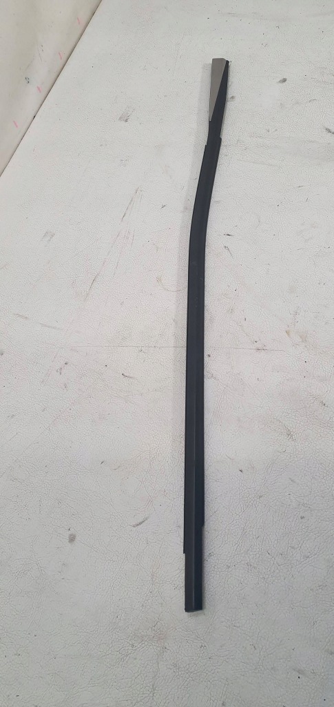 Купити Молдинг двері задня правий renault austral 828323379r