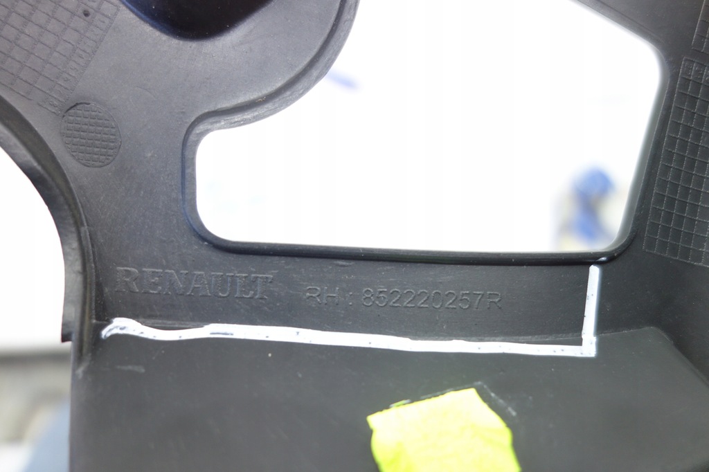 фото №3, Направляющая бампера задняя правый renault captur