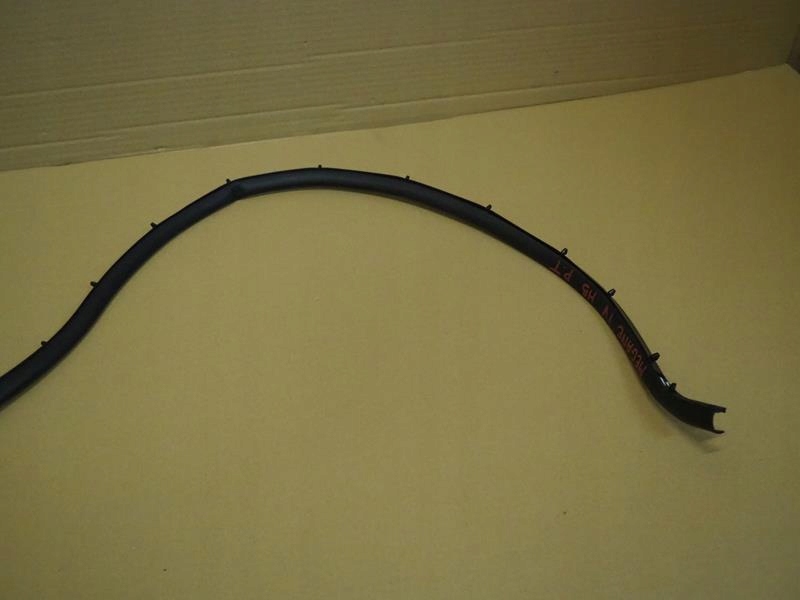 фото №3, Прокладка дверь правый задняя renault megane iv hb