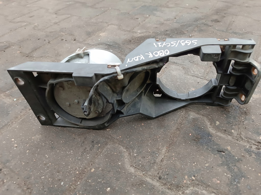 фото №3, Рамка противотуманная фара scania правая 1786695