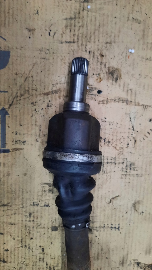 фото №2, Приводной вал левая citroen berlingo 1.9d 05r