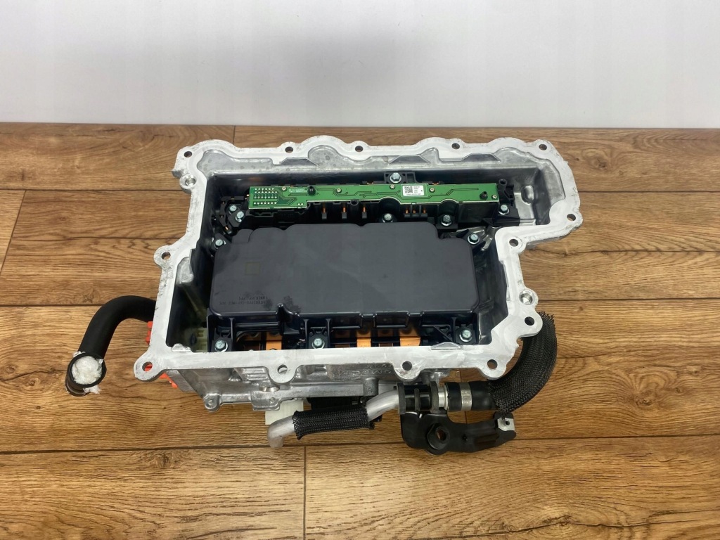 Інвертор двигуна 2.5 ford maverick 2022+ америка bronco escape kuga Зі Шроту