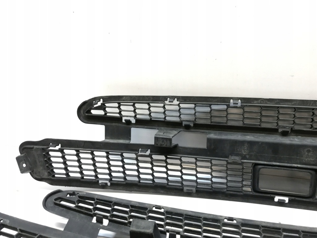 фото №11, Tesla model s решітка бампера середня перед 1038211-00-a