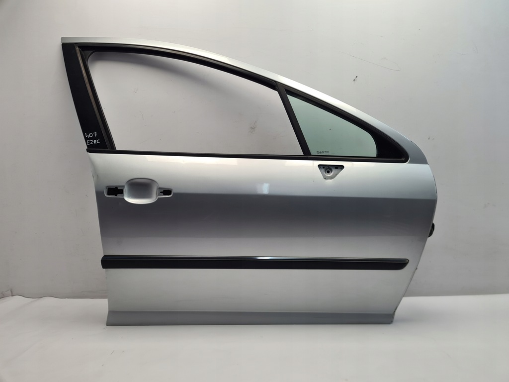 фото №1, Peugeot 407 дверь правый перед ezrc