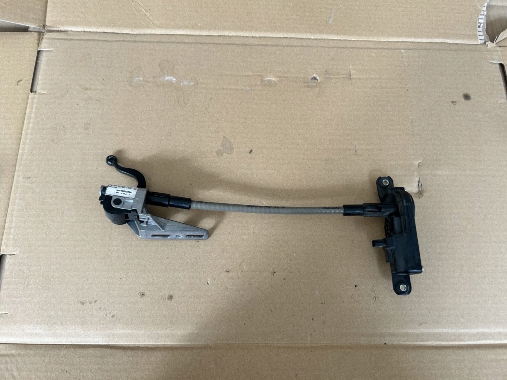 фото №1, Механизм стекло откидное правый задняя mercedes r klasa w251 a2518201842