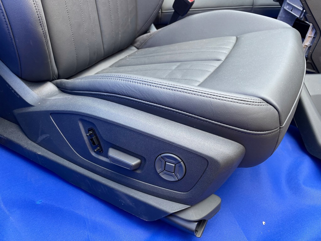 фото №10, Audi e-tron 55 quattro комплект сидений заднее сиденье туннель средний подогрев