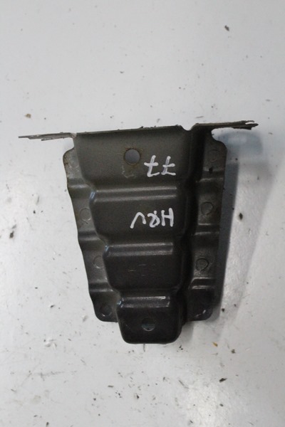 Купити Honda оригінальний номер 74621-t1v-g0 захист плита підвіска